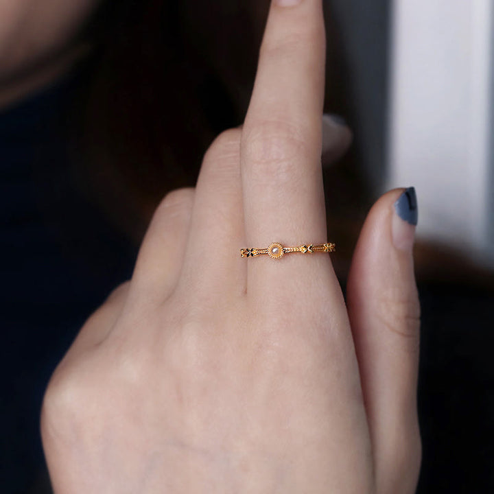 Anillo de plata de ley bañado en oro S925 con perla de Olivenorma