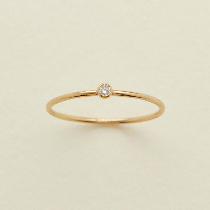Anillo fino con piedra natal de Olivenorma para el día del nacimiento de 12 meses