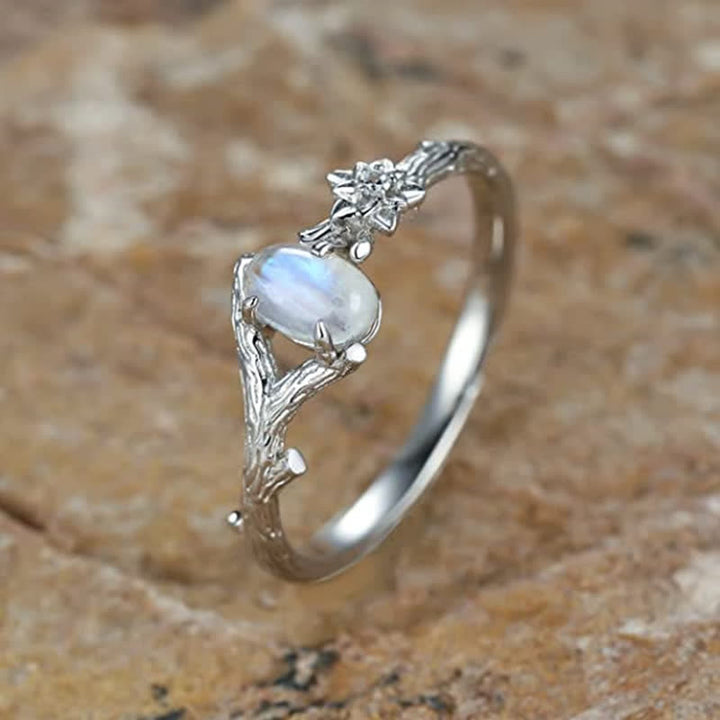 Anillo de protección curativa con piedra lunar natural de Olivenorma 