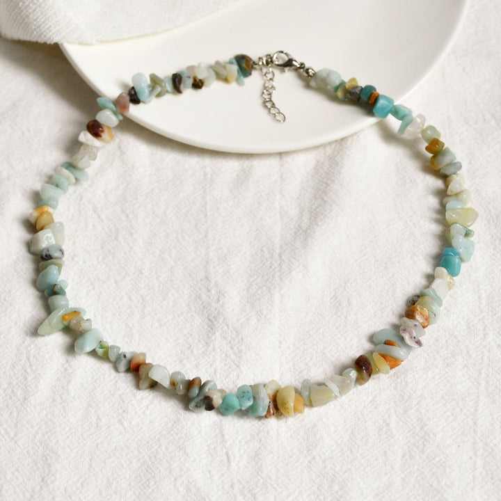Collar de piedra de cristal pulida de forma irregular de Olivenorma