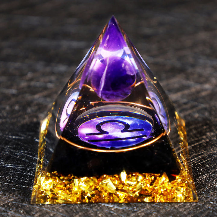 Pirámide de orgón de obsidiana con bola de amatista y grava de Olivenorma 
