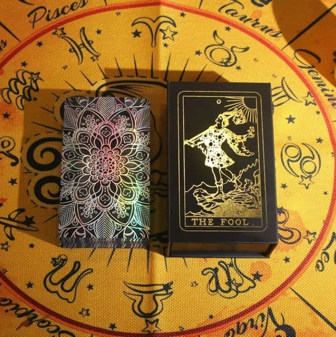 Baraja de tarot con láser brillante y lámina dorada bronceadora de Olivenorma