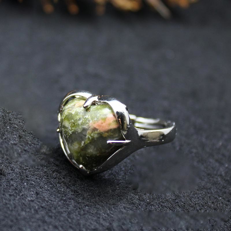 Anillo de corazón de cristal de piedra natural Olivenorma