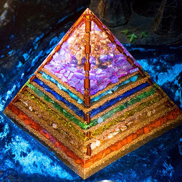 Pirámide orgónica del árbol de la vida del chakra Olivenorma