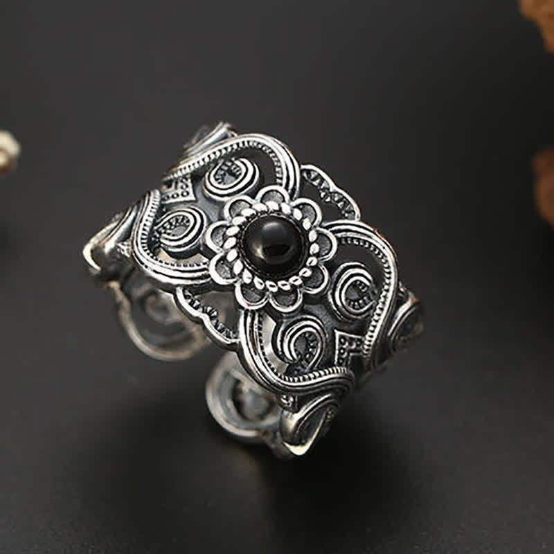 Anillo ajustable con diseño étnico de ónix negro de Olivenorma