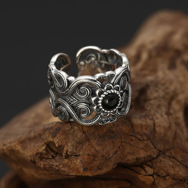 Anillo ajustable con diseño étnico de ónix negro de Olivenorma
