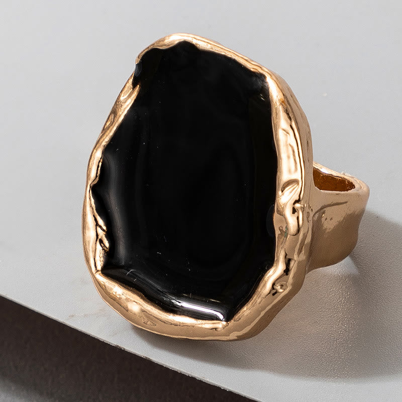 Anillo ajustable con pegamento de resina con borde dorado irregular exagerado de Olivenorma 