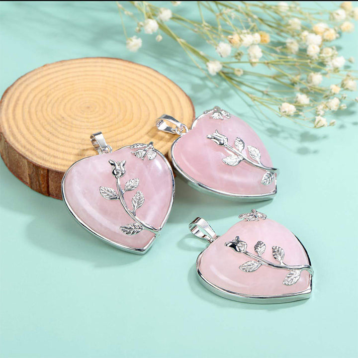 Collar de piedras preciosas rosas en forma de corazón de Olivenorma