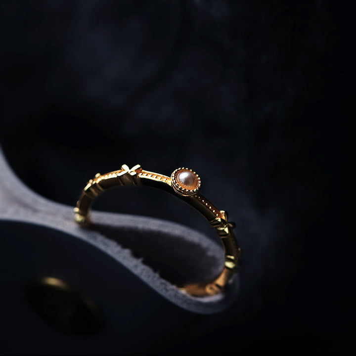 Anillo de plata de ley bañado en oro S925 con perla de Olivenorma