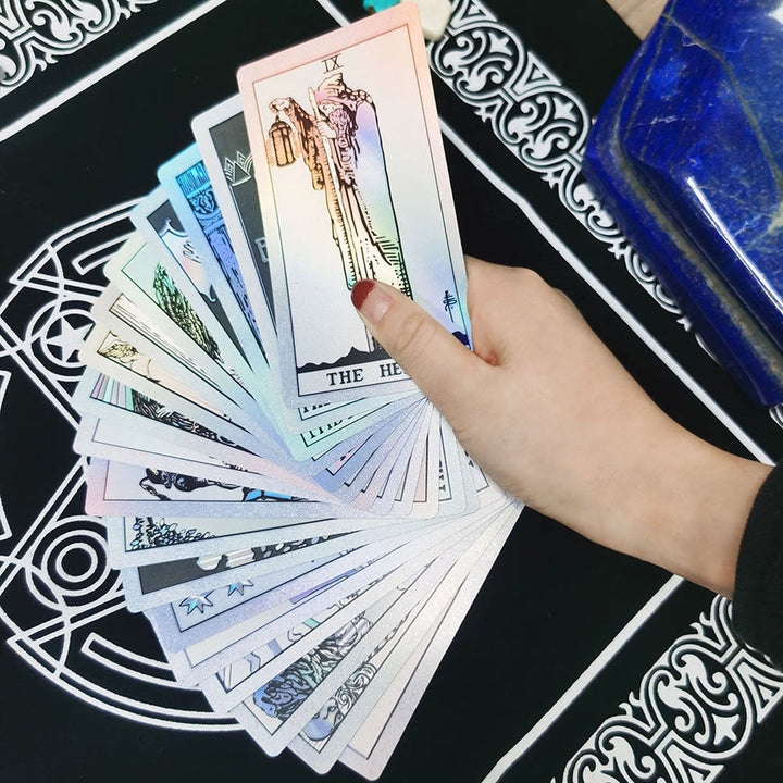 Baraja de tarot con láser brillante y lámina dorada bronceadora de Olivenorma