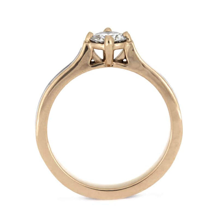 Juego de anillos de novia con nudo celta y lapislázuli de Olivenorma