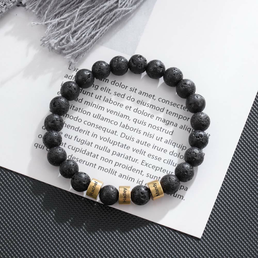 Pulsera de hombre personalizada con cuentas grabadas en piedra natural de Olivenorma