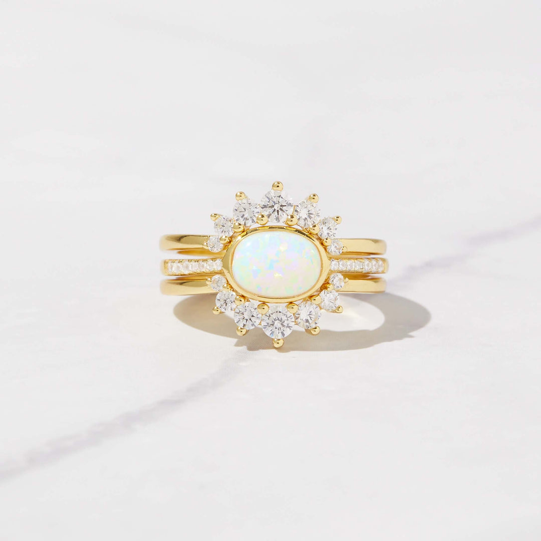 Anillo apilable de tres capas con ópalo de Olivenorma 