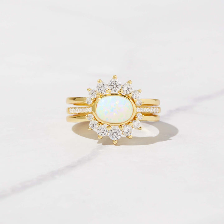 Anillo apilable de tres capas con ópalo de Olivenorma 