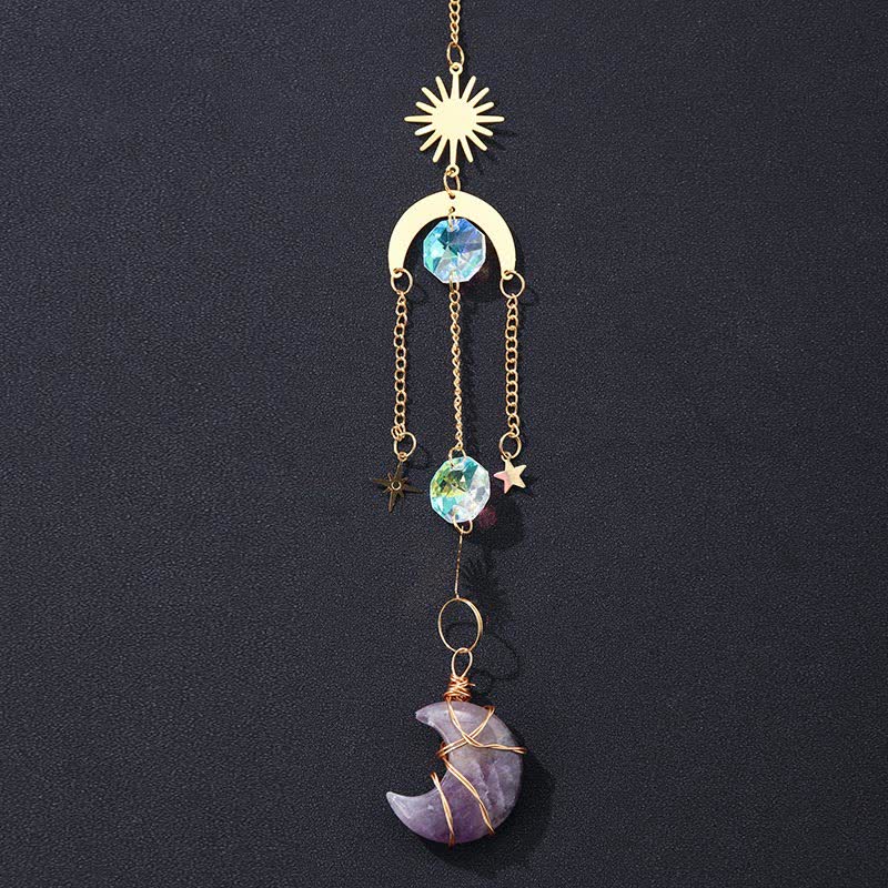 Adorno de piedra preciosa hecho a mano con cristales de sol y luna.