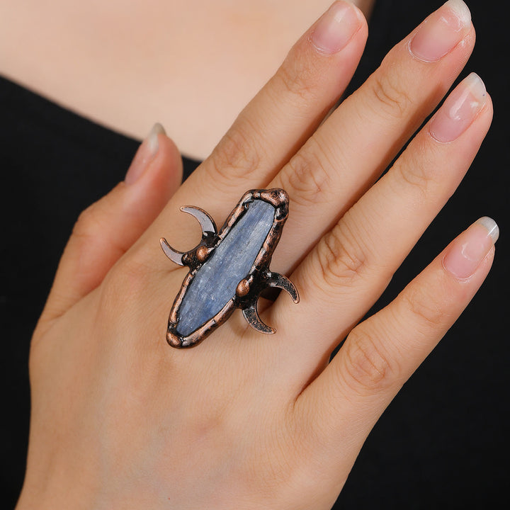 Anillo ajustable curativo de doble luna con cianita de Olivenorma