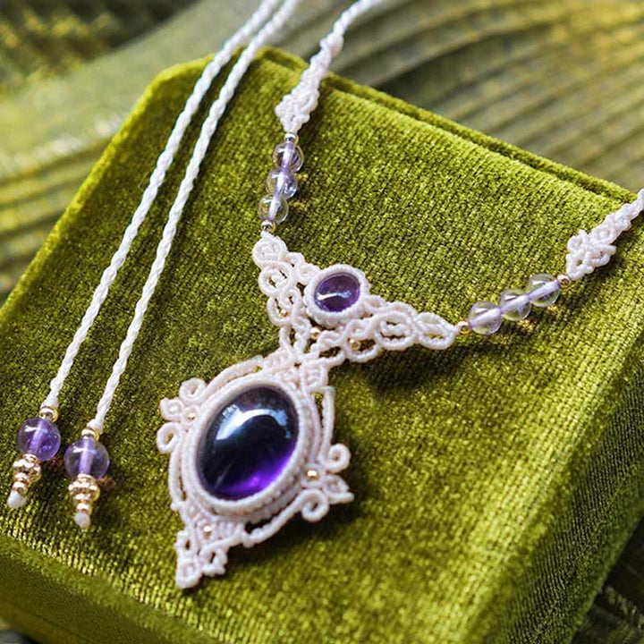 Pulsera y collar de amatista y charoita tejida a mano de Olivenorma