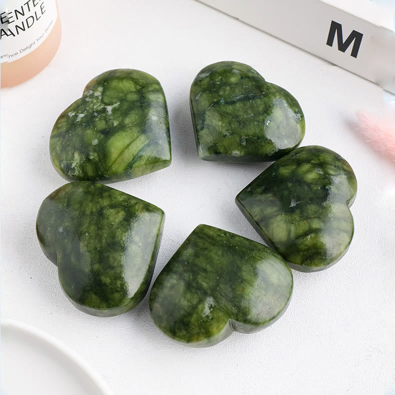 Piedra de juego con forma de corazón de cristal de aventurina verde de Olivenorma