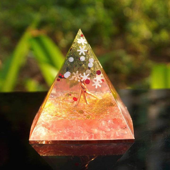 Pirámide de orgón con árbol de la vida de peridoto de cristal rosa navideño de Olivenorma