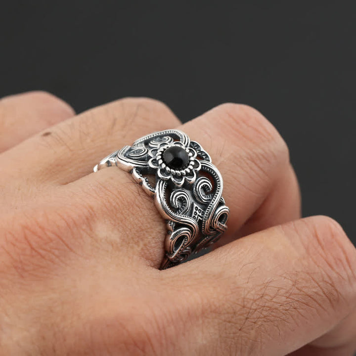 Anillo ajustable con diseño étnico de ónix negro de Olivenorma