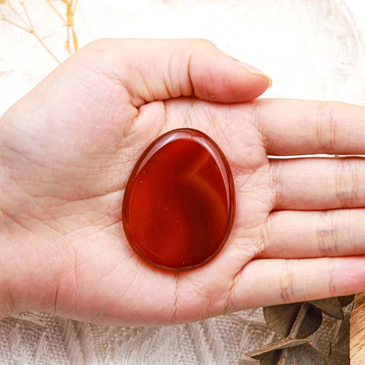 Piedra para la preocupación del pulgar de ágata roja de Olivenorma