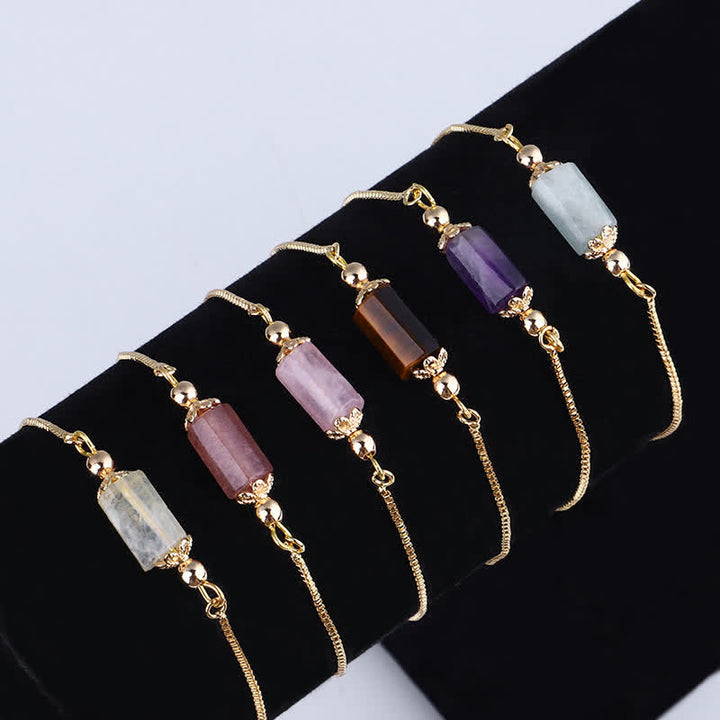 Pulsera delicada de cadena dorada con cristales naturales de Olivenorma 