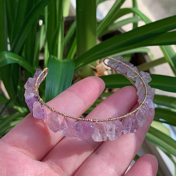 Pulsera de alambre enrollado con cuentas de grava de cristal natural de Olivenorma