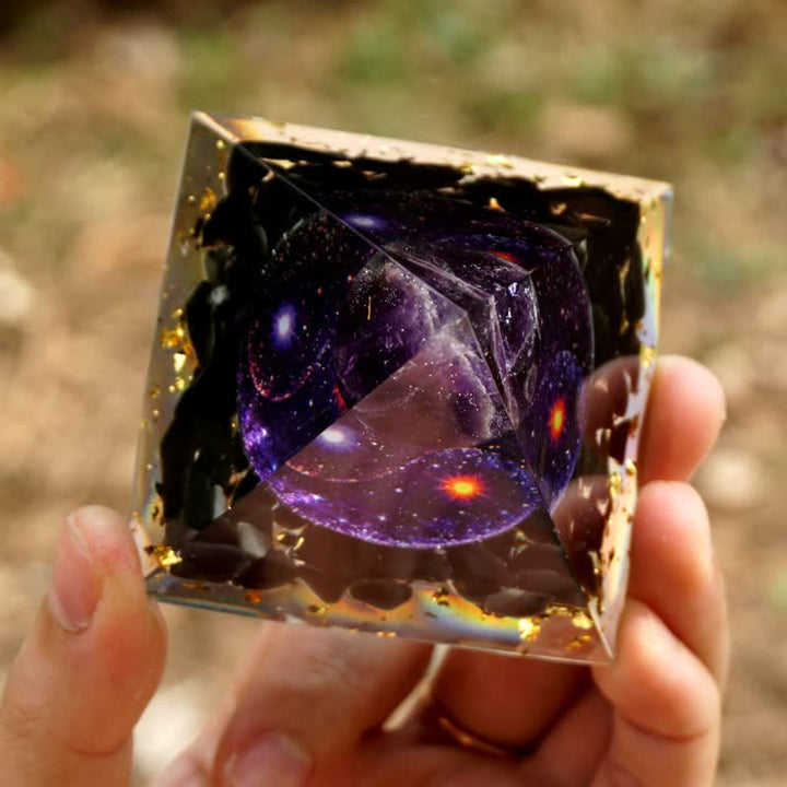 Pirámide de orgón de obsidiana yin y yang de Olivenorma 