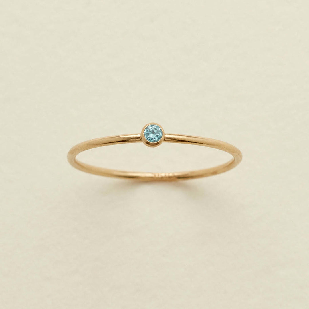 Anillo fino con piedra natal de Olivenorma para el día del nacimiento de 12 meses