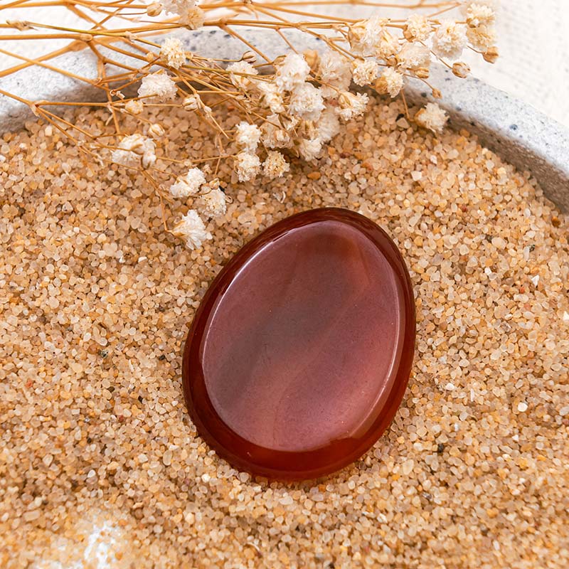 Piedra para la preocupación del pulgar de ágata roja de Olivenorma