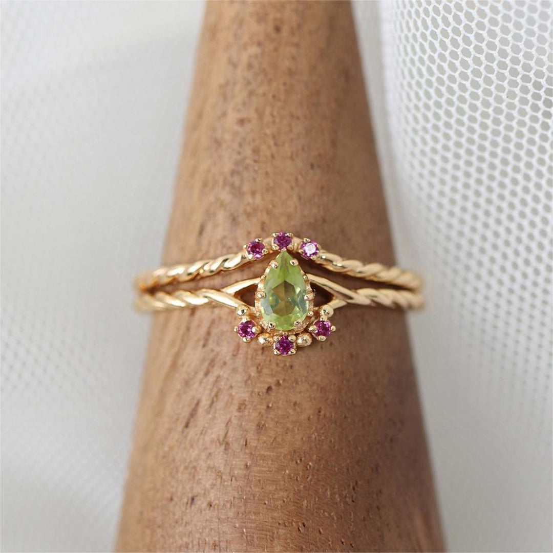 Juego de anillos ajustables apilables con cristales de color rosa peridoto delicado de Olivenorma 