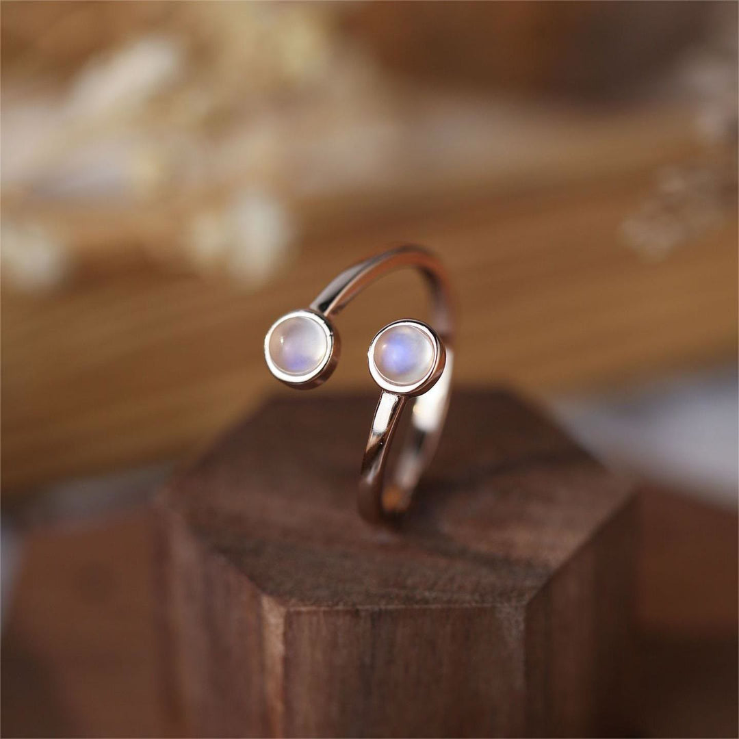 Anillo ajustable abierto de piedra lunar Olivenorma S925 