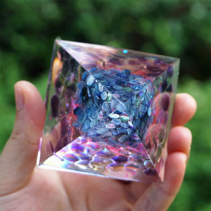 Pirámide de orgón de cristal de amatista y cianita del árbol de la vida de Olivenorma