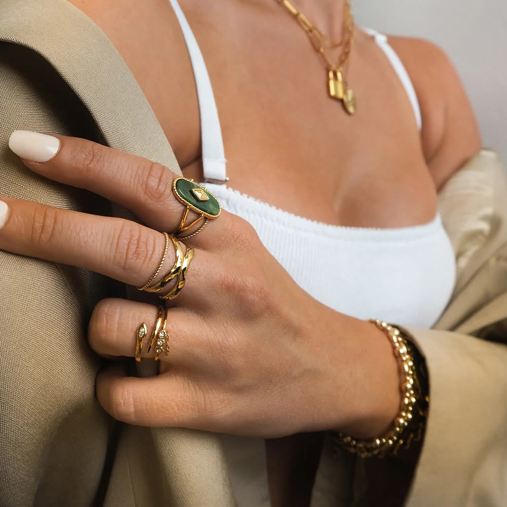 Anillo ajustable de turquesa africana natural de 18 k de Olivenorma