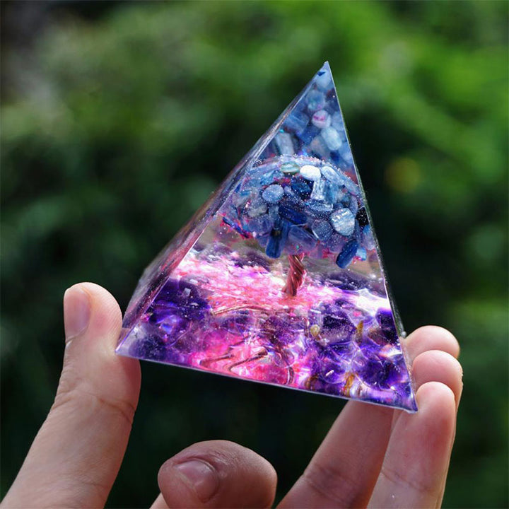 Pirámide de orgón de cristal de amatista y cianita del árbol de la vida de Olivenorma