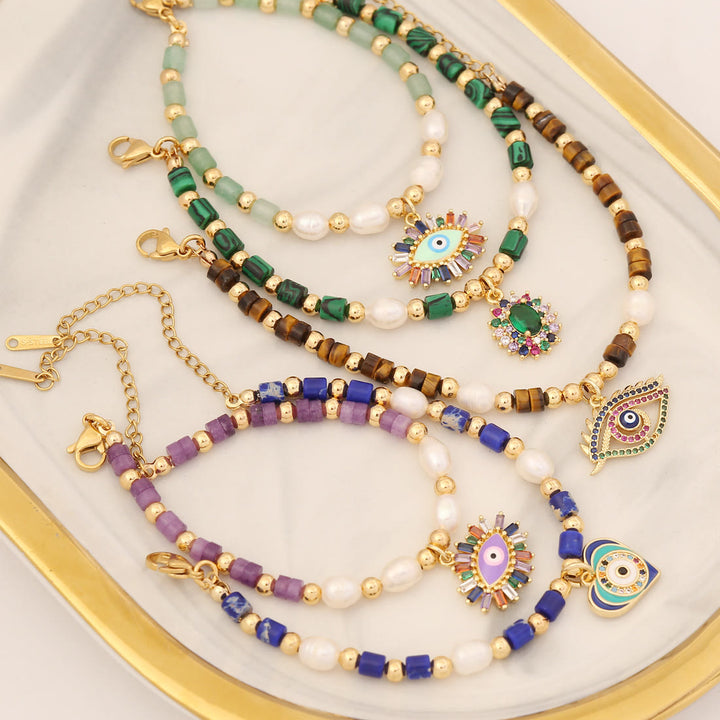 Pulsera de cobre con perlas de agua dulce y piedra natural de Olivenorma 