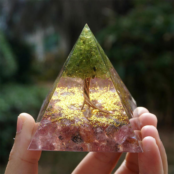Pirámide de orgón de cuarzo fresa y peridoto con forma de árbol de la vida de Olivenorma