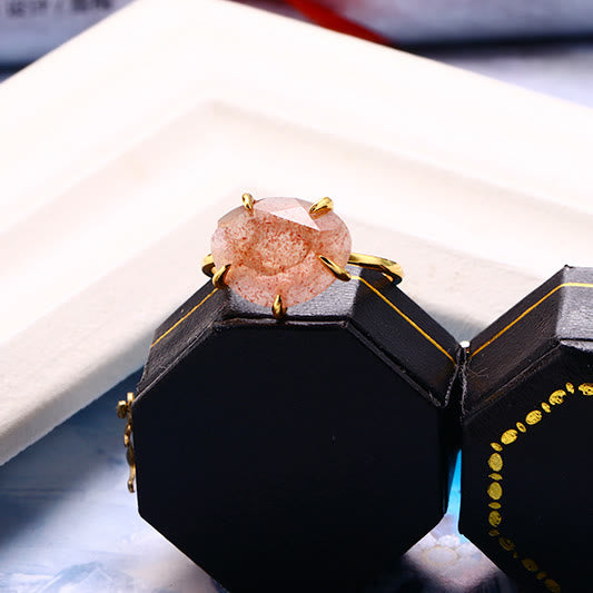 Anillo de cinco puntas de cuarzo fresa natural de Olivenorma