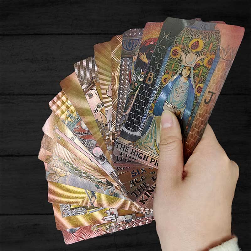 Cartas del tarot con lámina de oro estilo antiguo de Olivenorma 