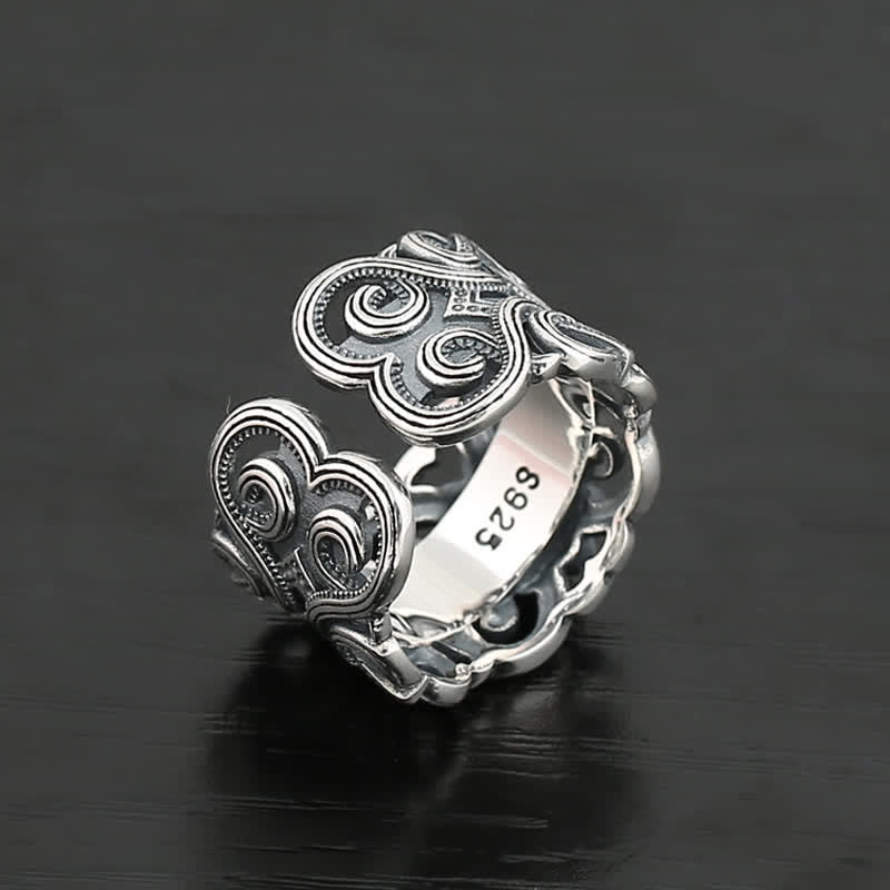 Anillo ajustable con diseño étnico de ónix negro de Olivenorma