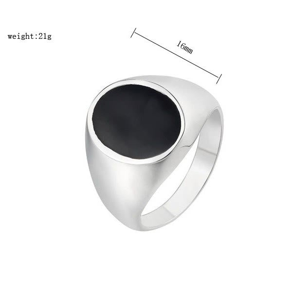 Anillo sencillo de obsidiana ovalada para hombre.