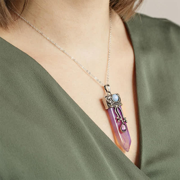 Collar de piedra natural con la diosa protectora Olivenorma 