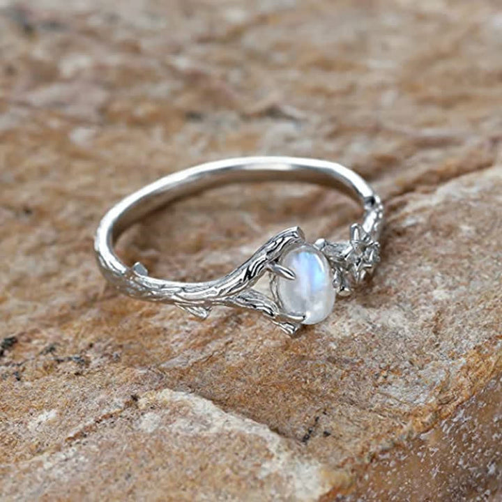 Anillo de protección curativa con piedra lunar natural de Olivenorma 