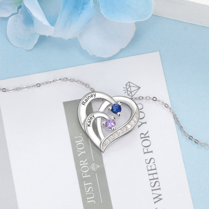 Collar con corazón grabado y piedras de nacimiento personalizadas de Olivenorma