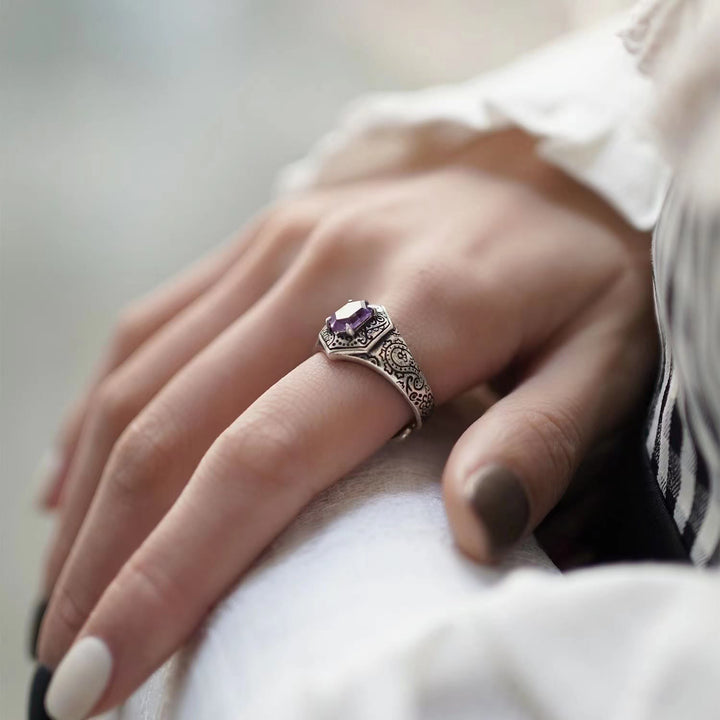 Anillo de amatista con diseño paisley de Olivenorma