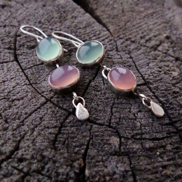 Pendientes de bruja con piedra de ojo de gato rosa y verde de Olivenorma