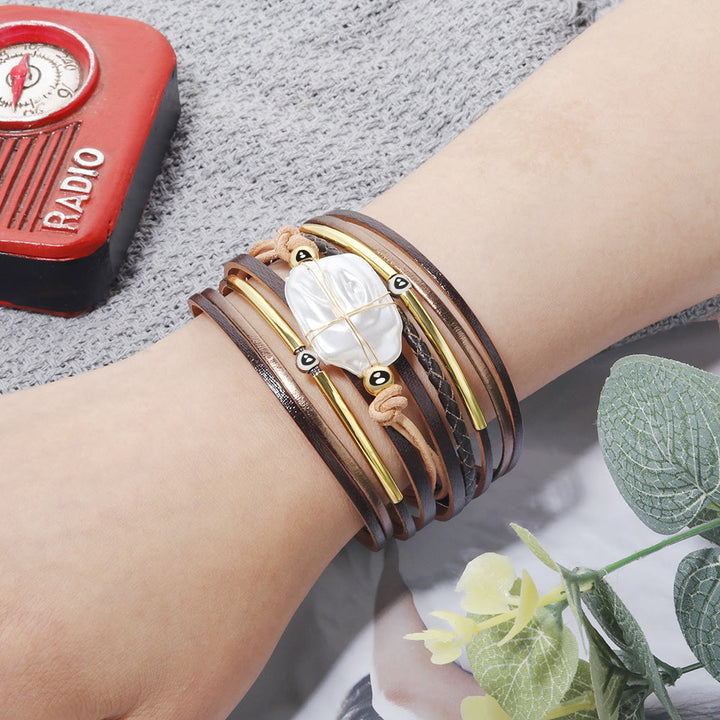 Pulsera de cuero trenzado con perlas naturales de agua dulce de Olivenorma 