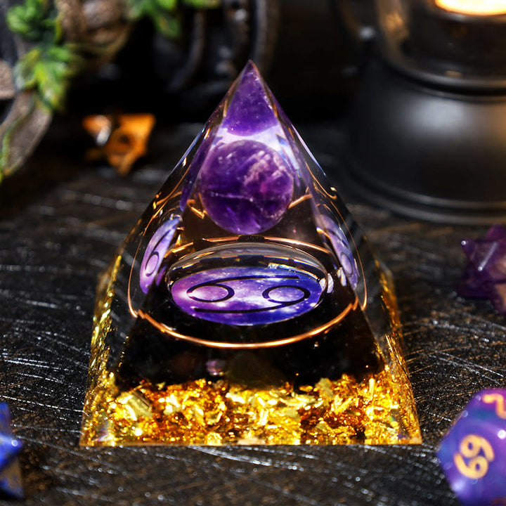 Pirámide de orgón de obsidiana con esfera de amatista y grava del zodíaco de Cáncer de Olivenorma