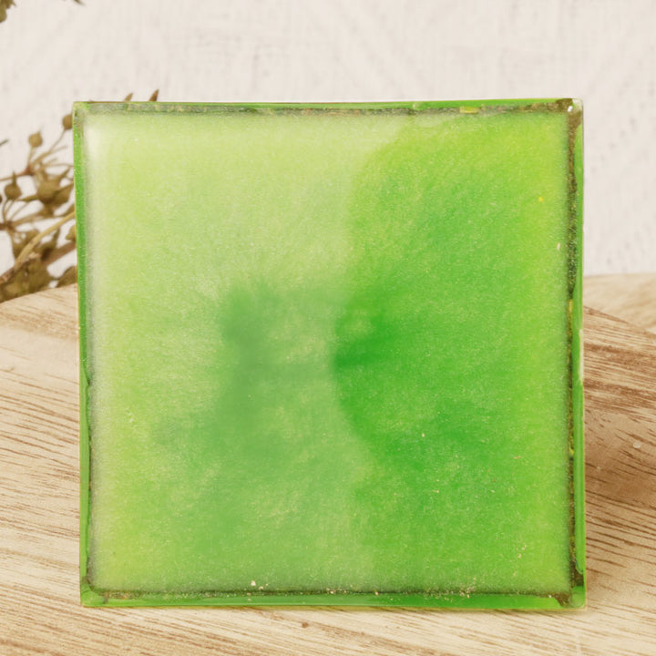 Pirámide de orgón del cubo de Metatrón de la vida verde de Olivenorma 
