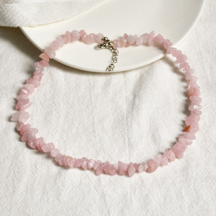 Collar de piedra de cristal pulida de forma irregular de Olivenorma